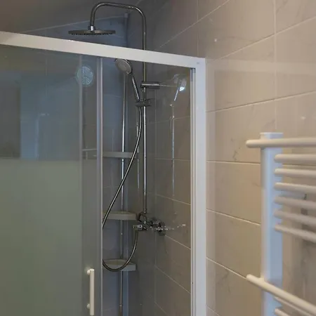 Loc Trotteur Le Romarin Gare Sncf De * Λούρδη